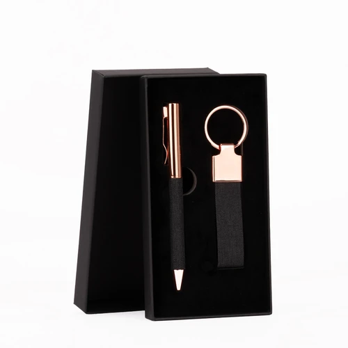 Set de Regalo "MINE" negro con detalles encobrizados.